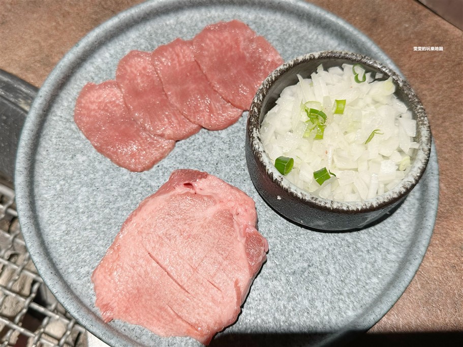 桃園中壢。一生燒肉，燒肉天花板吃到飽，日本A5和牛、蟹腳、龍蝦以及多樣高檔食材吃到爽 @雯雯的玩樂地圖