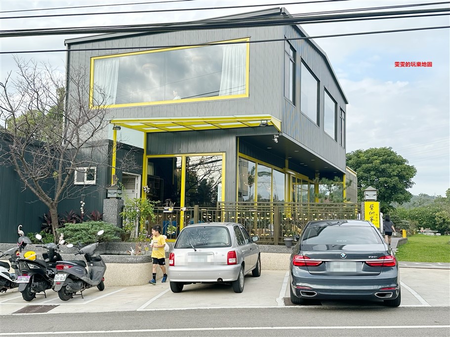 新竹新埔。藝術家咖啡館，環境幽靜，離城不離塵，下午茶、用餐好去處 @雯雯的玩樂地圖