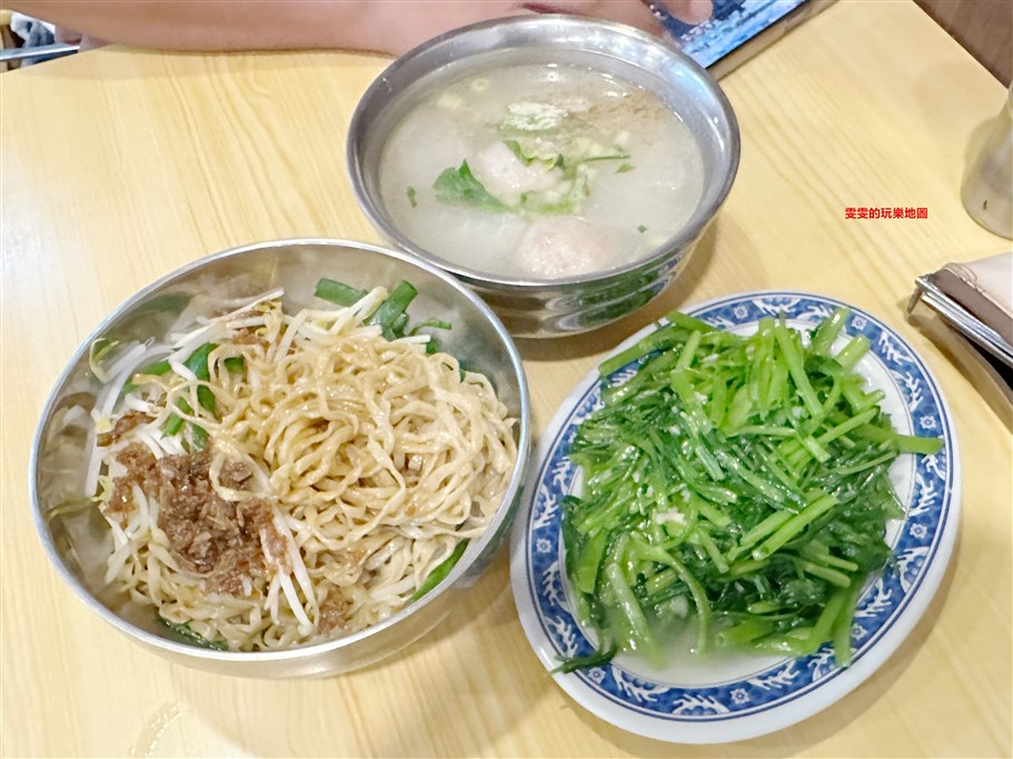 桃園中壢。好鮮屋米粉湯,中壢觀光夜市內米粉湯分店 @雯雯的玩樂地圖