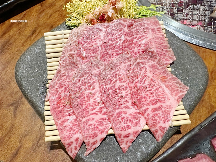 桃園中壢。嗜燒肉Shi yakiniku，提供專業桌邊服務 @雯雯的玩樂地圖