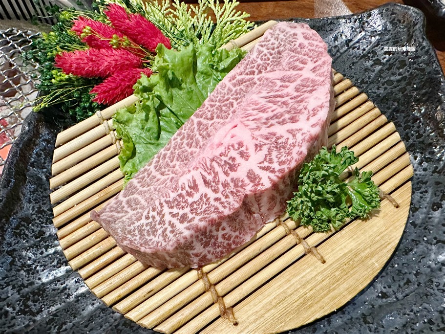 桃園中壢。嗜燒肉Shi yakiniku，提供專業桌邊服務 @雯雯的玩樂地圖