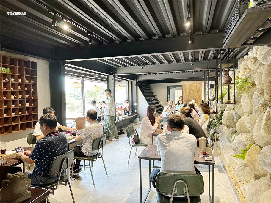 苗栗卓蘭。C3 cafe,榻榻米座搭配超美的日式庭園,充滿濃濃日式氛圍 @雯雯的玩樂地圖