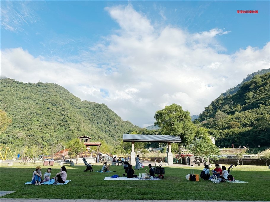 苗栗泰安。泰雅原住民文化產業區、打必拉斯溫泉公園、泰雅文物館，來這也能體驗泡腳和煮蛋的樂趣 @雯雯的玩樂地圖