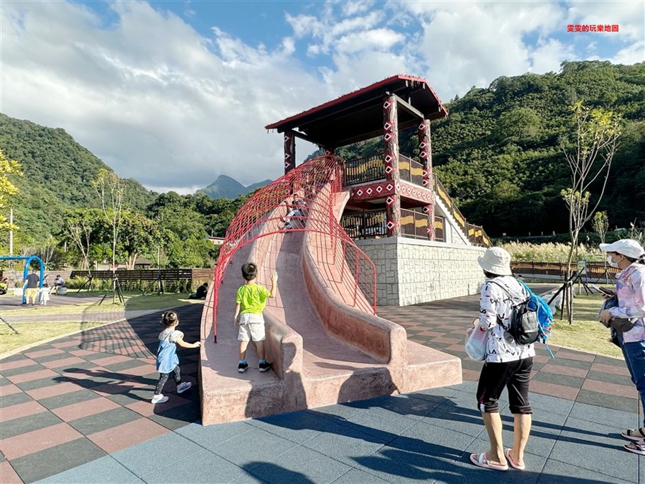 苗栗泰安。泰雅原住民文化產業區、打必拉斯溫泉公園、泰雅文物館，來這也能體驗泡腳和煮蛋的樂趣 @雯雯的玩樂地圖