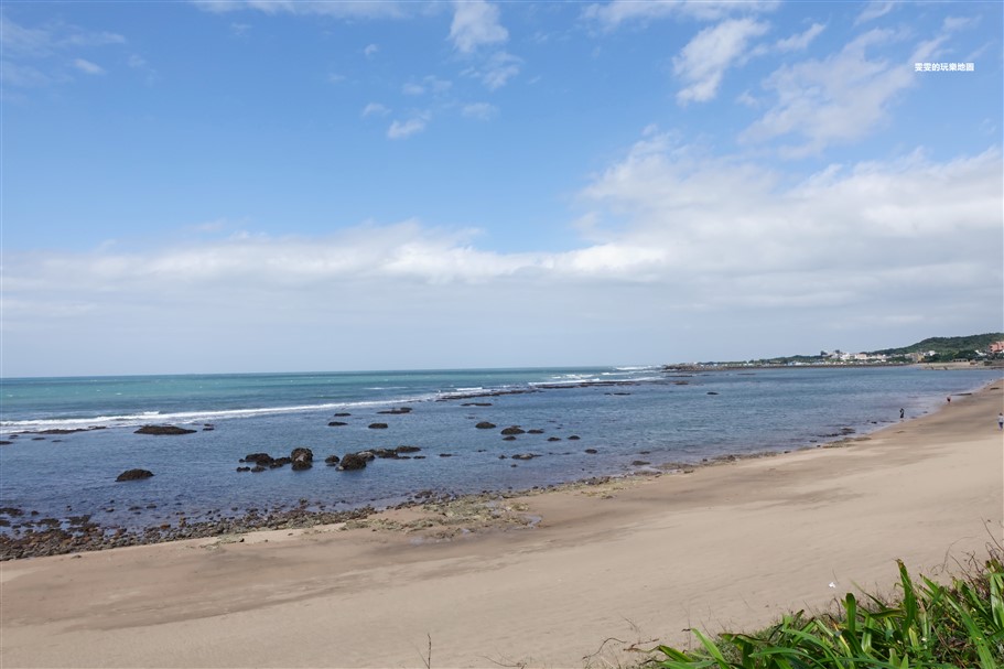 新北三芝。公雞咖啡le coq，淺水灣超人氣海景咖啡廳,坐擁無敵海景、浮誇系餐點 @雯雯的玩樂地圖