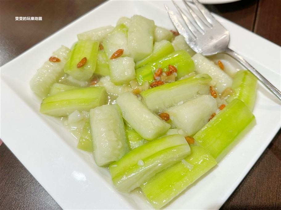 桃園。福容飯店桃園店福粵樓，櫻桃片皮鴨一鴨五吃，還有多樣化選擇的港式點心、江浙料理 @雯雯的玩樂地圖