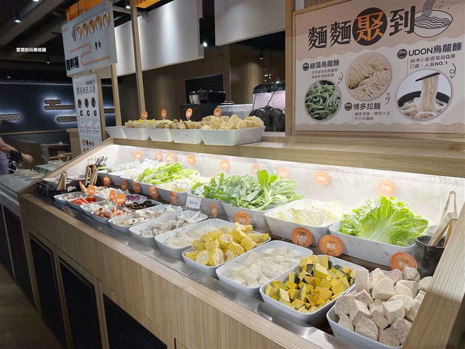 桃園中壢。聚日式鍋物中壢SOGO店，王品旗下品牌火鍋，主餐最低只要428元起，即享蔬菜自助吧吃到飽 @雯雯的玩樂地圖