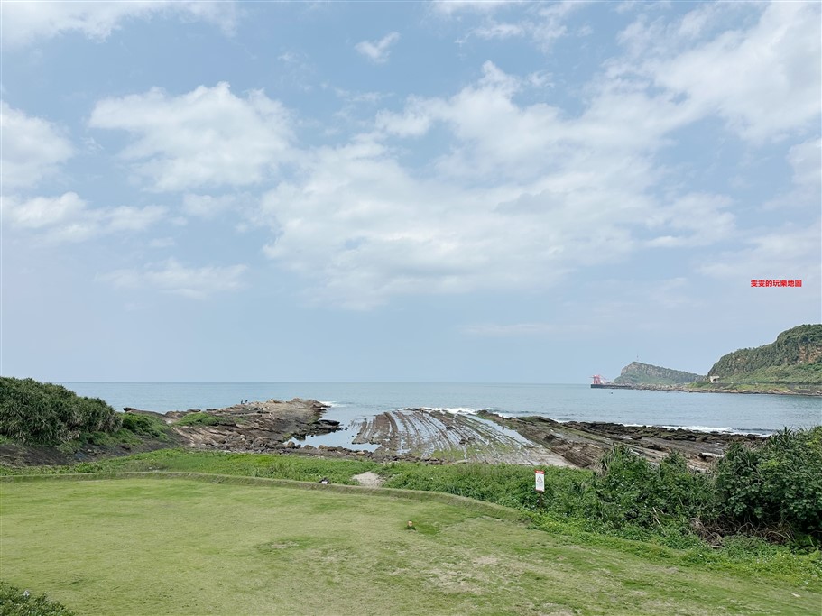 新北萬里。山海芳園，由軍事重地改建而成的海景第一排景觀咖啡廳，一併將山景和海景納入眼底 @雯雯的玩樂地圖