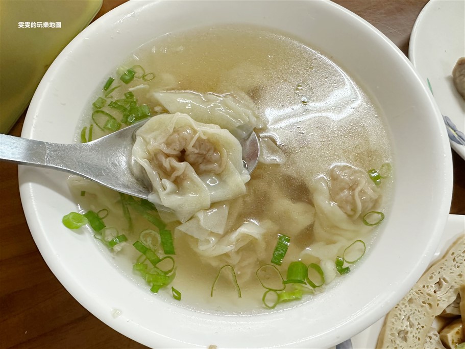 南投。阿財意麵，在地人也推薦，價格非常便宜，通通都是銅板價 @雯雯的玩樂地圖