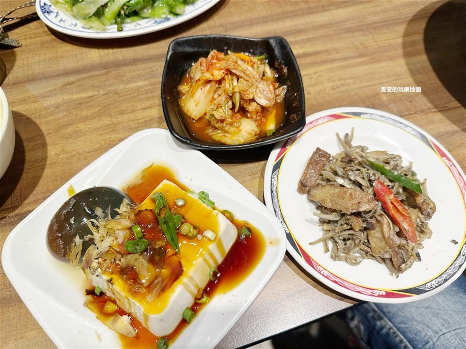 桃園。呷霸牛肉麵南平店，加湯、加麵不加價,還有免費飲料、豆花吃到飽 @雯雯的玩樂地圖