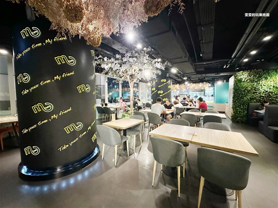 桃園中壢。義沐Eat Mu Cafe中壢中美店,網美系裝潢,多樣化餐點選擇,絕對是女孩們聚餐的首選啊 @雯雯的玩樂地圖