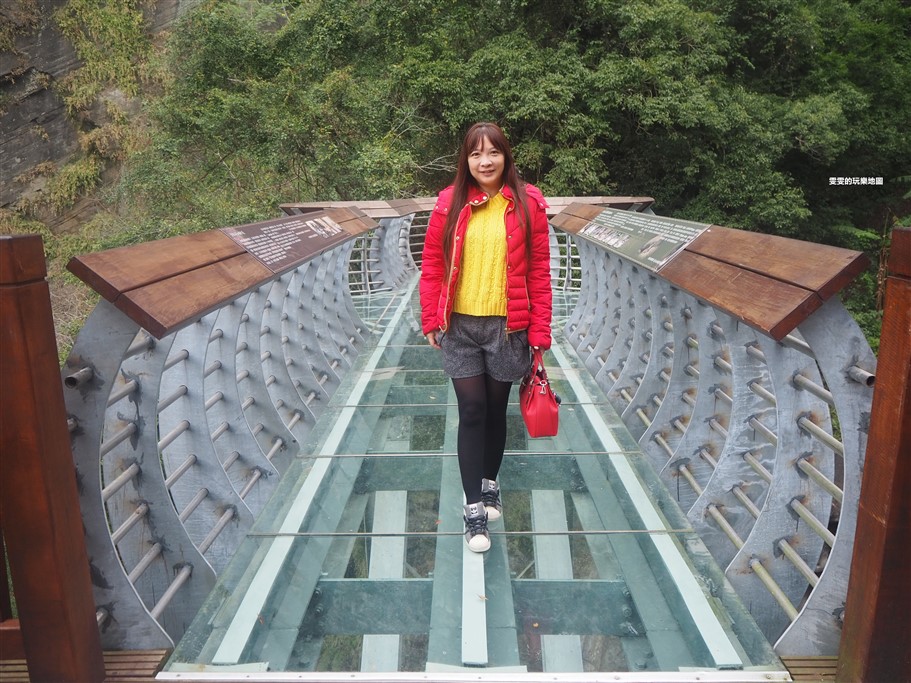 新竹尖石。青蛙石天空步道園區，酷似青蛙的巨石彷彿大自然的工藝品 @雯雯的玩樂地圖