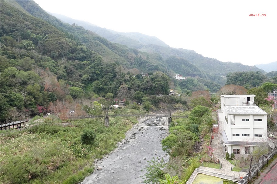 新竹五峰。清泉風景特定區，清泉部落遊，走吊橋、泡足湯、參觀張學良故居，還能順道品嚐道地原民美食 @雯雯的玩樂地圖