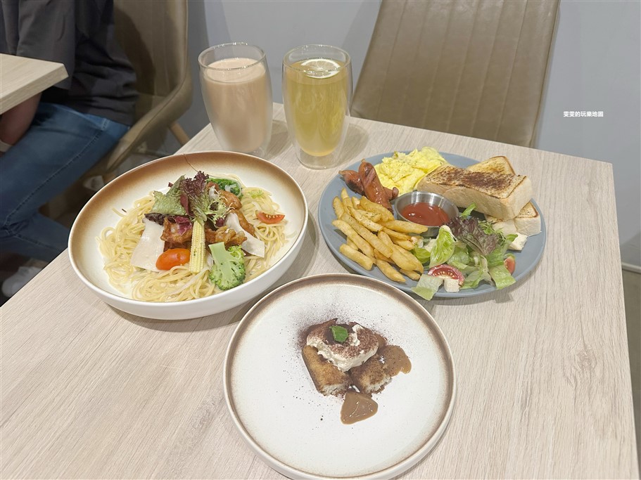 桃園中壢。Go Two 廚房，鄰近林森國小，主打特色義大利麵、燉飯以及柔軟綿密的舒芙蕾 @雯雯的玩樂地圖