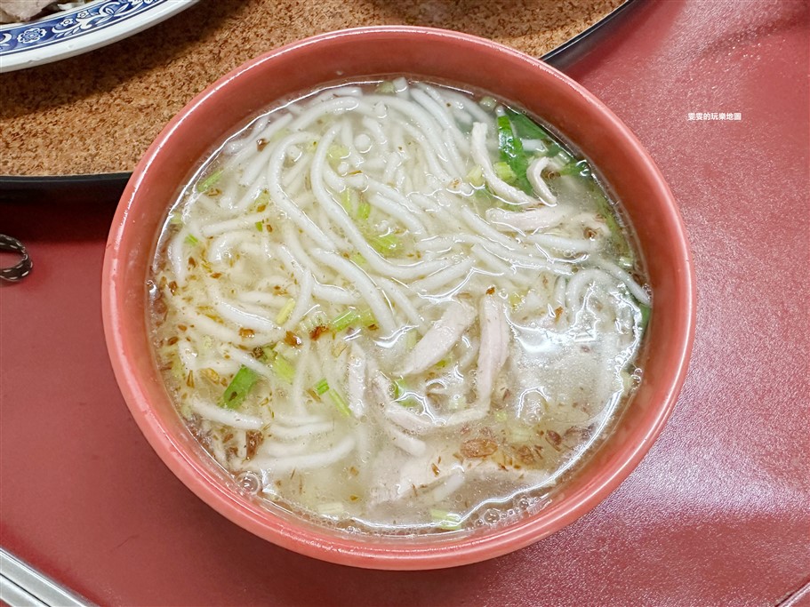 桃園觀音。小廚師小吃，一早6點就營業，在地人也推薦的傳統古早味的麵食 @雯雯的玩樂地圖