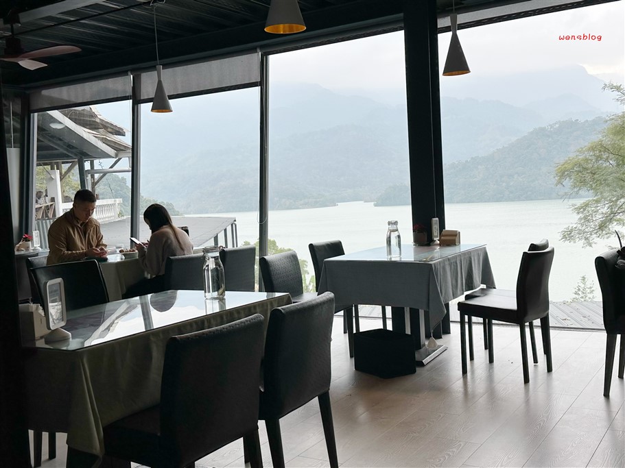 桃園大溪。環湖咖啡好食,坐擁石門水庫湖光山色美景 @雯雯的玩樂地圖