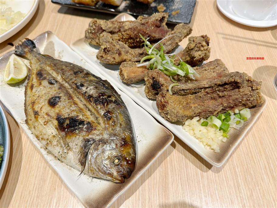桃園中壢。貝蛤蛤海鮮餐酒館中央西店，主推各種海鮮、價格實惠，海鮮控的朋友真的不要錯過 @雯雯的玩樂地圖