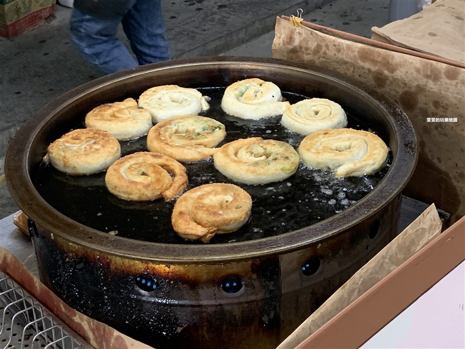 宜蘭三星。星寶蔥體驗農場，體驗自己摘蔥、製作蔥油餅，還可以近距離的餵食小動物 @雯雯的玩樂地圖