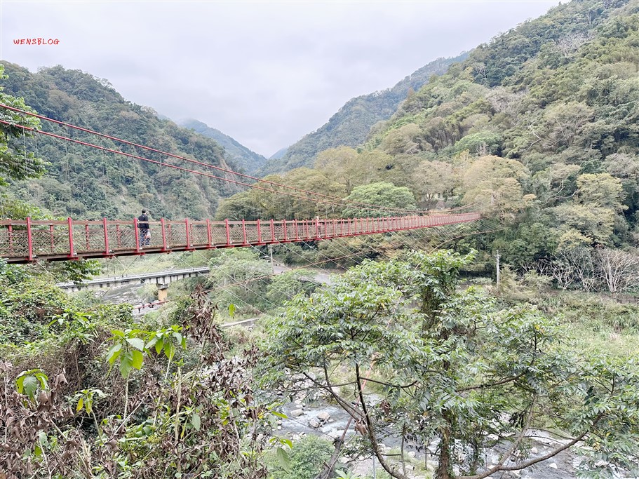 新竹五峰。清泉風景特定區，清泉部落遊，走吊橋、泡足湯、參觀張學良故居，還能順道品嚐道地原民美食 @雯雯的玩樂地圖