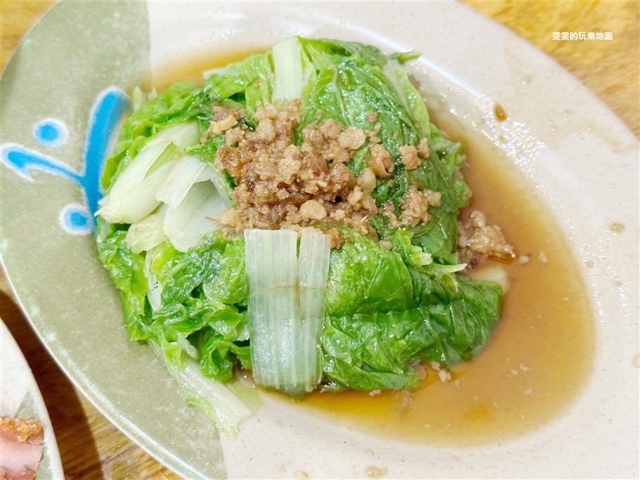 桃園中壢。邱記擔仔麵,深夜食堂,大份量麵食加多樣化小菜可選擇 @雯雯的玩樂地圖