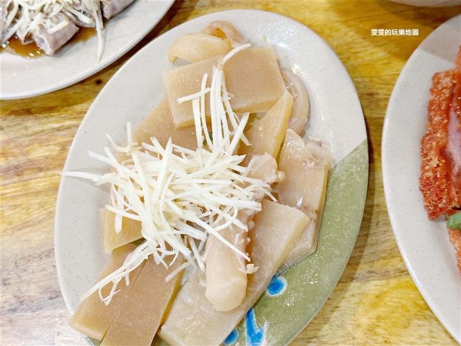 桃園中壢。邱記擔仔麵,深夜食堂,大份量麵食加多樣化小菜可選擇 @雯雯的玩樂地圖