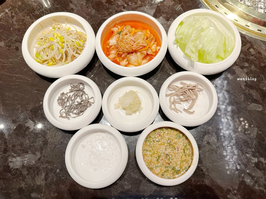 台中。UMAI屋馬燒肉中友店，台中燒肉界龍頭，老字號品牌依舊人氣旺旺(菜單、價位、餐點介紹) @雯雯的玩樂地圖