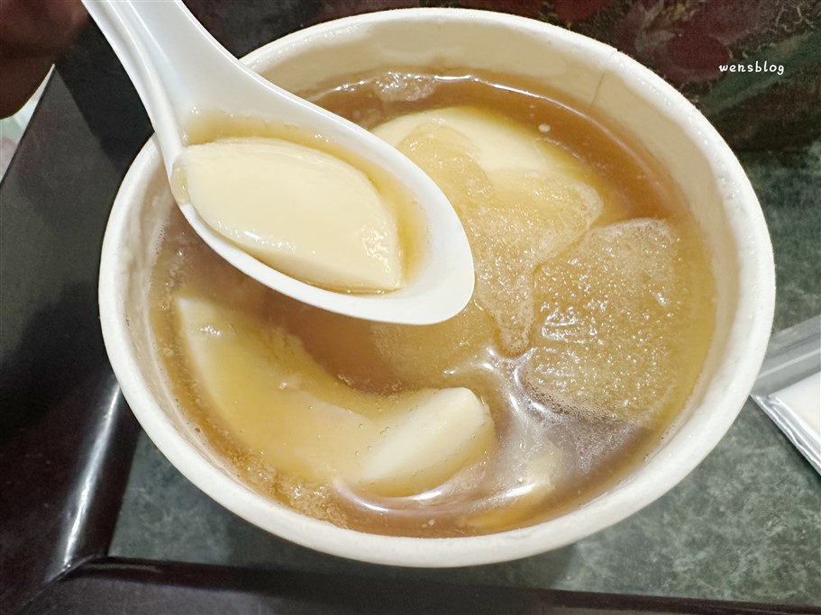 桃園大溪。大溪賴祖傳豆花，一賣超過60年，排隊人潮從沒少過 @雯雯的玩樂地圖