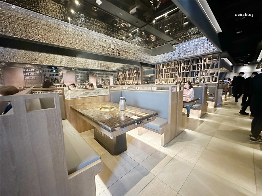 台中。UMAI屋馬燒肉中友店，台中燒肉界龍頭，老字號品牌依舊人氣旺旺(菜單、價位、餐點介紹) @雯雯的玩樂地圖