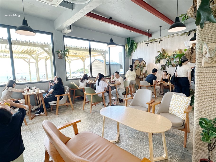 新北石門。久門海景咖啡，北海岸線上新開幕坐擁海景第一排的海景咖啡廳 @雯雯的玩樂地圖