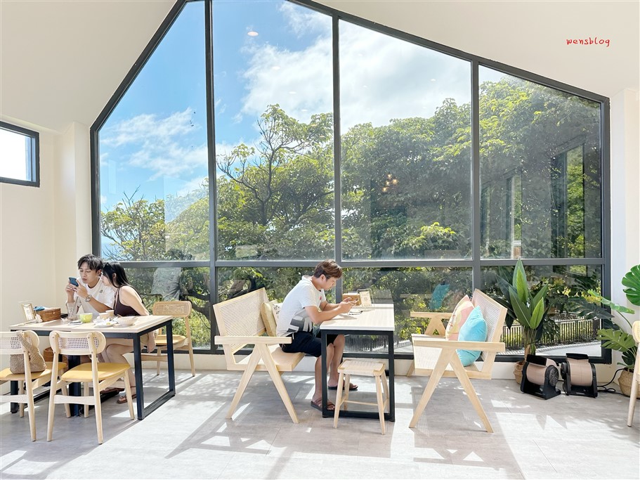 宜蘭頭城。九號咖啡石城館，同時坐擁無敵海景、山嵐美景的絕美玻璃屋 @雯雯的玩樂地圖