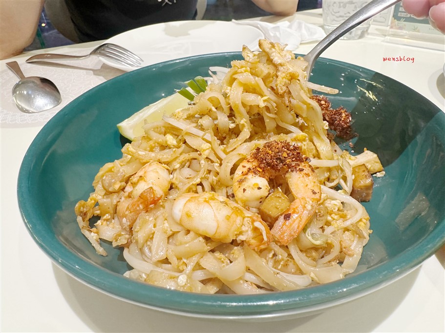 桃園中壢。Lady nara曼谷新泰式料理桃園中壢SOGO店,曼谷最強網美餐廳,以泰式手法融合各國特色料理 @雯雯的玩樂地圖