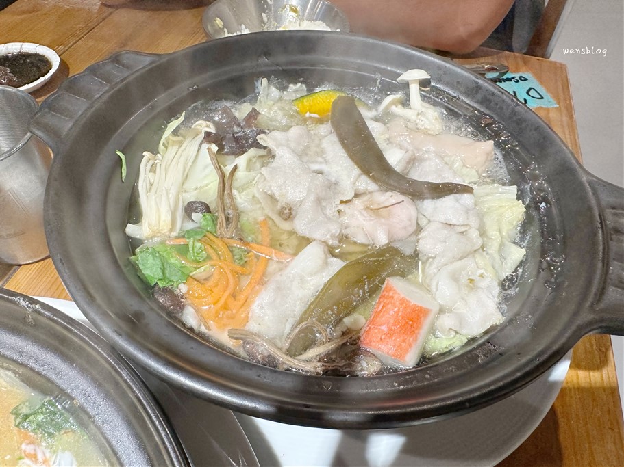桃園中壢。春潮商社，中原柏德廣場前，隱身在2樓處的小火鍋 @雯雯的玩樂地圖
