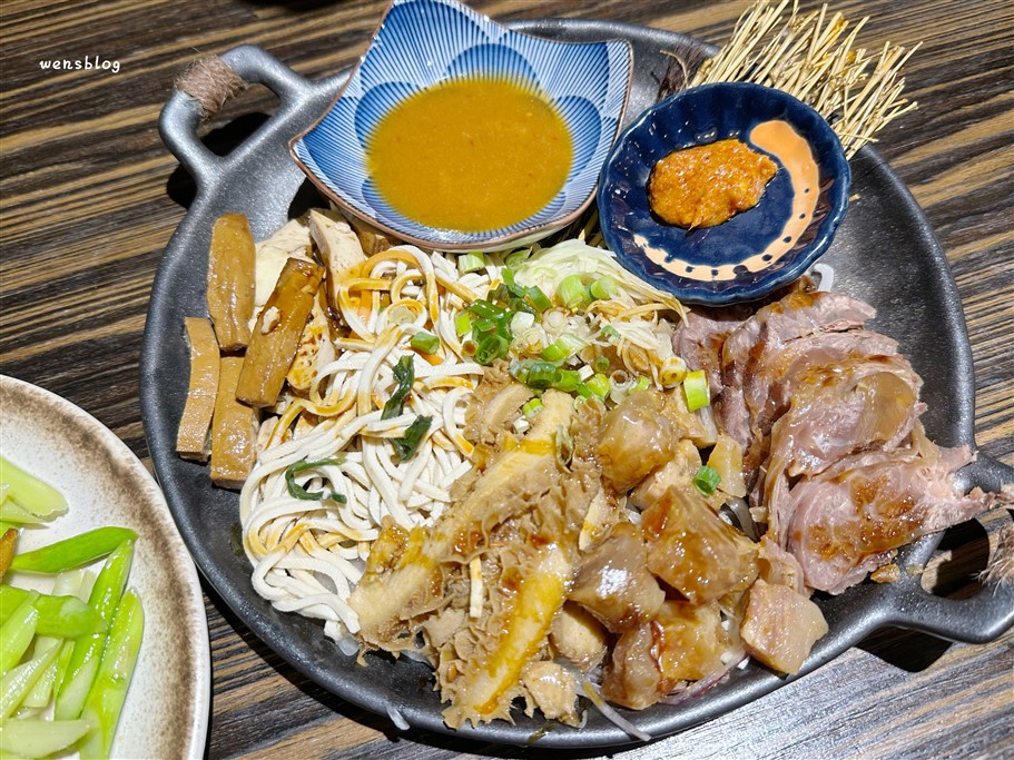 桃園中壢。祥祥台式小餐館，主打台味的小酒食堂，營業到凌晨，晚用餐的朋友又多了一處新選擇了 @雯雯的玩樂地圖