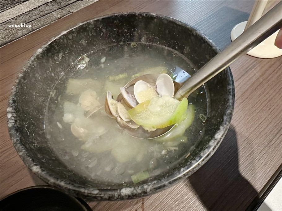 桃園平鎮。炙高無上炭火燒肉中壢店，燒肉吃到飽，739元起不收服務費 @雯雯的玩樂地圖