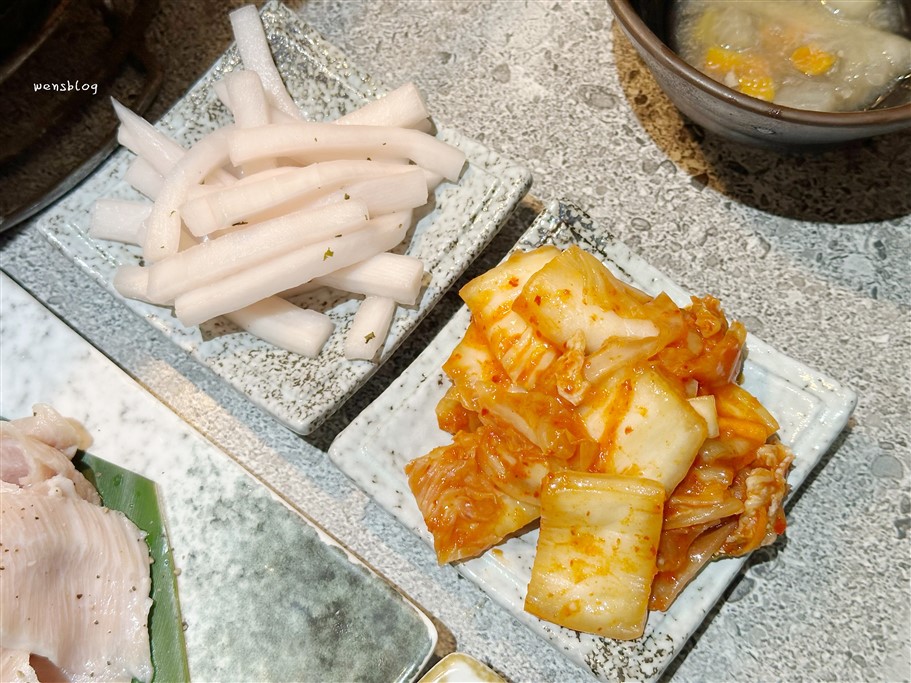 桃園。鬥佐燒肉桃園店，主打單點等級精修的肉品，成人每人1180元起即可享燒肉吃到飽 @雯雯的玩樂地圖