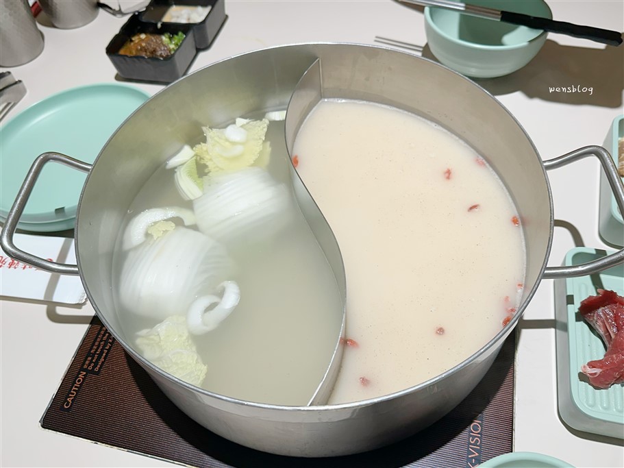桃園中壢。時辣苑和牛麻辣鍋,以日本和牛為主打，還有各式生猛海鮮吃到飽 @雯雯的玩樂地圖