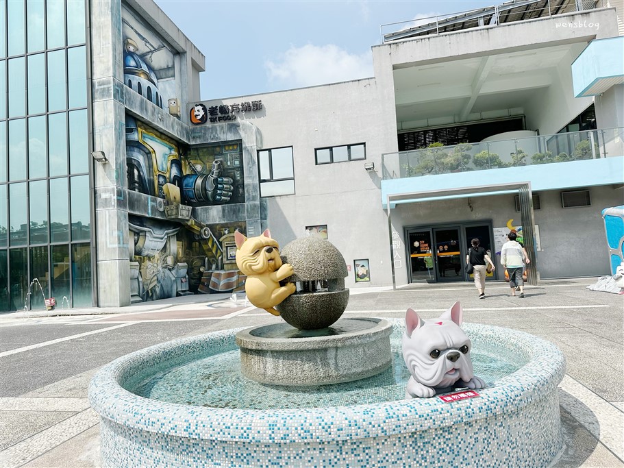 嘉義大林。老楊方城市老楊方塊酥觀光工廠，免門票、好停車，晴天或雨天都能來的順遊景點 @雯雯的玩樂地圖