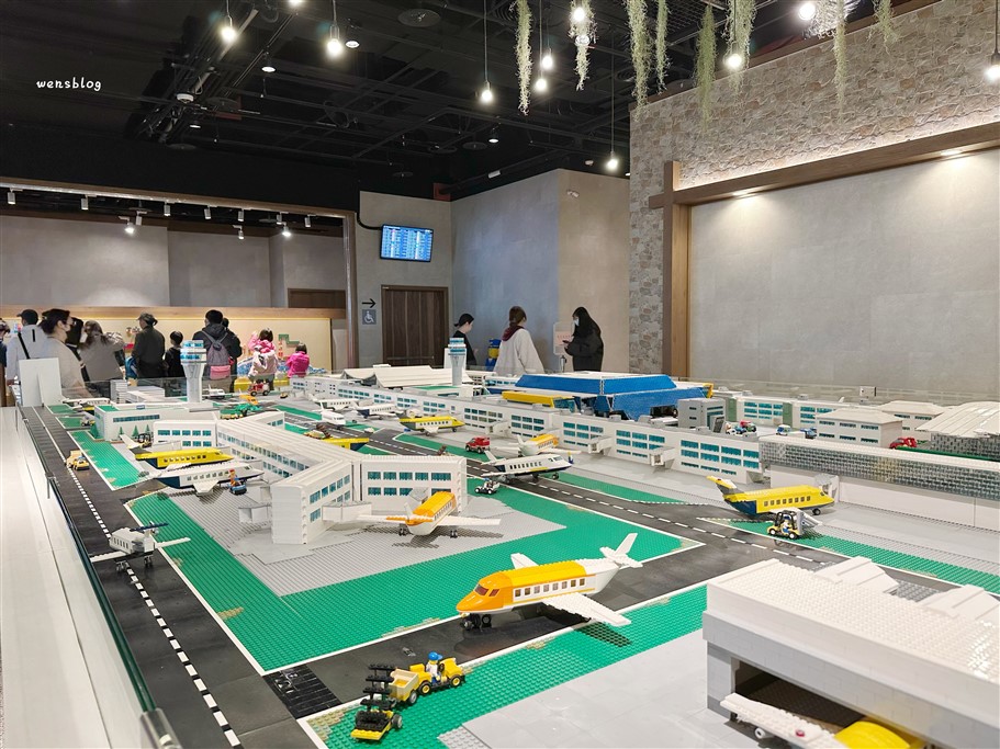 桃園大園。桃園機場第二航廈景觀台,距離最近、能夠看到最多飛機起飛、降落的地方 @雯雯的玩樂地圖 桃園大園。桃園機場第二航廈景觀台,距離最近、能夠看到最多飛機起飛、降落的地方 @雯雯的玩樂地圖