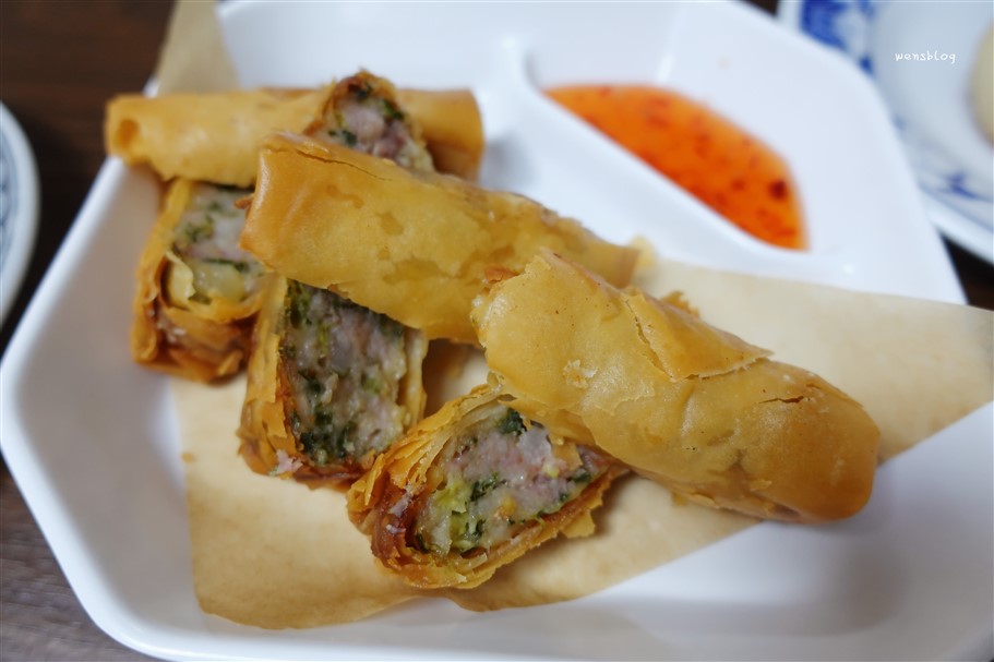 南投。梅園餡餅粥，中興新村老字號店家，用餐時段人潮滿滿 @雯雯的玩樂地圖