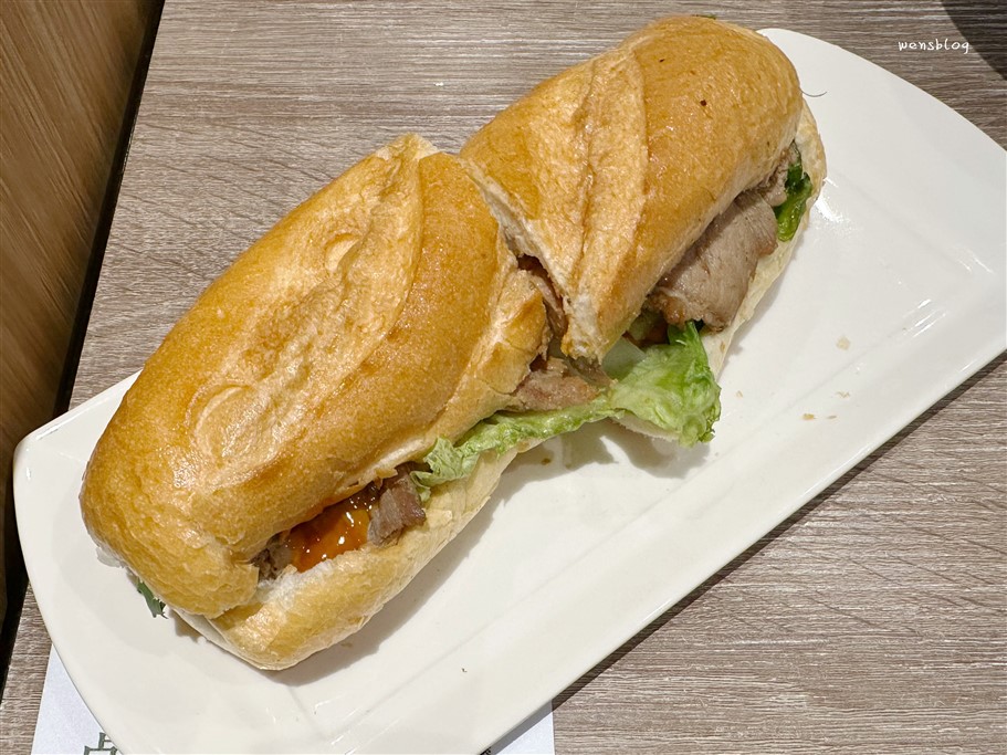 桃園中壢。滿月食堂，鄰近SOGO百貨，近期新開幕，主要販售越式料理 @雯雯的玩樂地圖