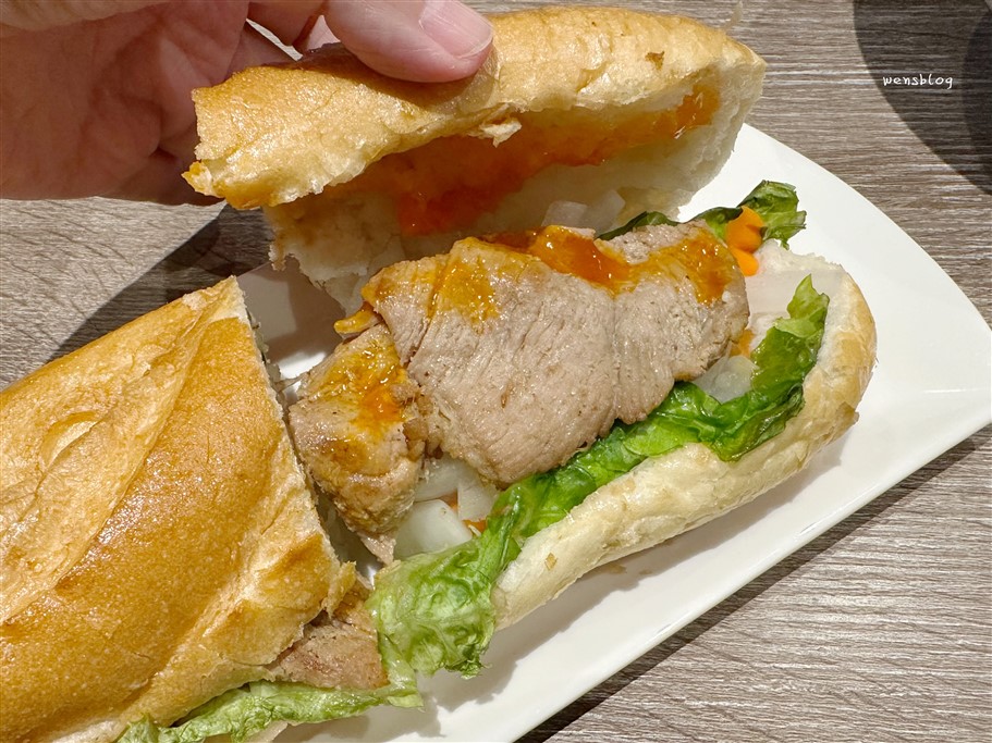 桃園中壢。滿月食堂，鄰近SOGO百貨，近期新開幕，主要販售越式料理 @雯雯的玩樂地圖