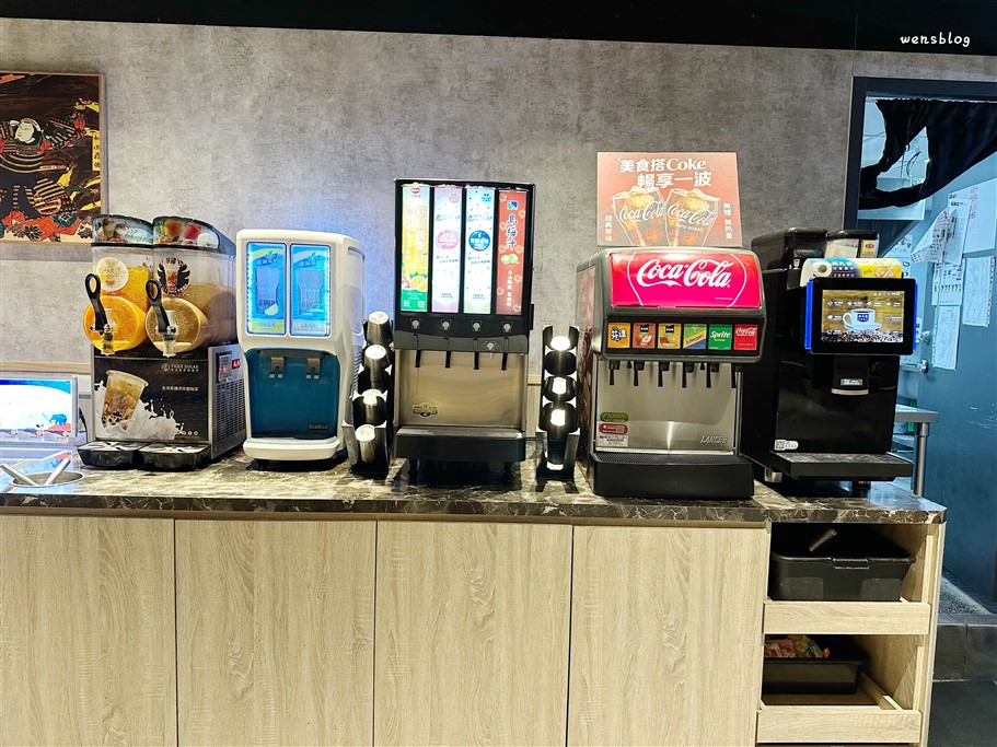 桃園中壢。築間幸福鍋物中壢威尼斯店，個人套餐400元起～點主鍋即可享自助蔬食吧吃到飽 @雯雯的玩樂地圖