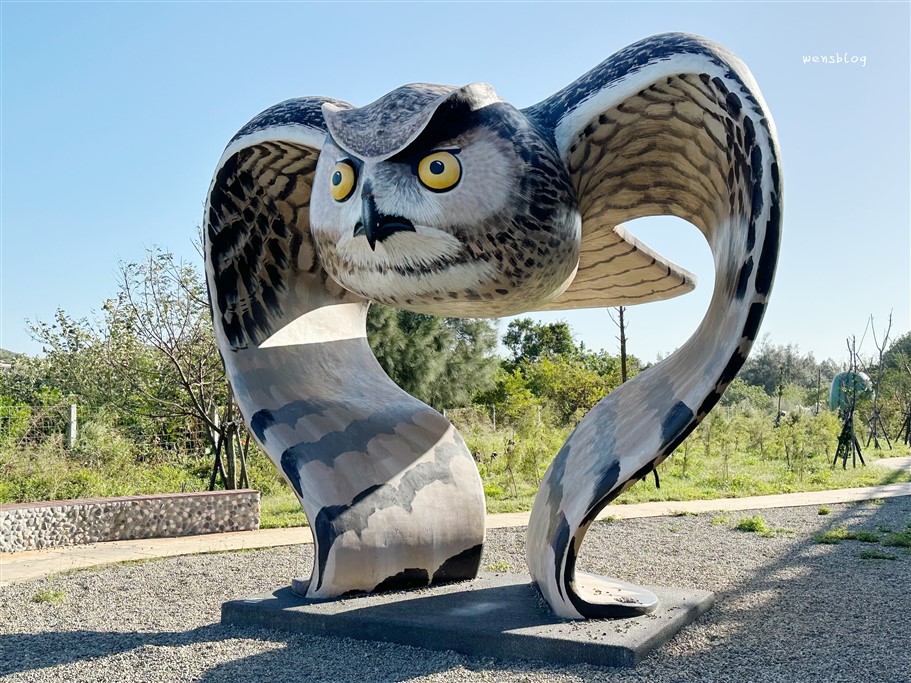 苗栗通霄。通霄海線打卡點,龍貓車站、通霄腳踏車裝置藝術、幸福飽滿大西瓜、守護貓頭鷹 @雯雯的玩樂地圖
