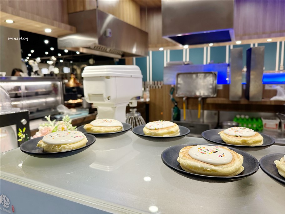 桃園中壢。千葉火鍋中壢尊爵館,將美術館搬進店內,火鍋BUFFET吃到飽,還有必吃甜點舒芙蕾 @雯雯的玩樂地圖