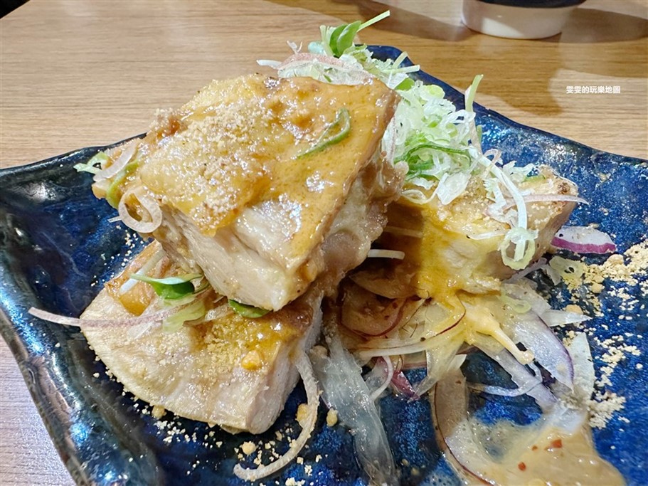 桃園中壢。坐著做居酒屋,深夜食堂下班小酌好去處,坐在榻榻米上用餐 @雯雯的玩樂地圖