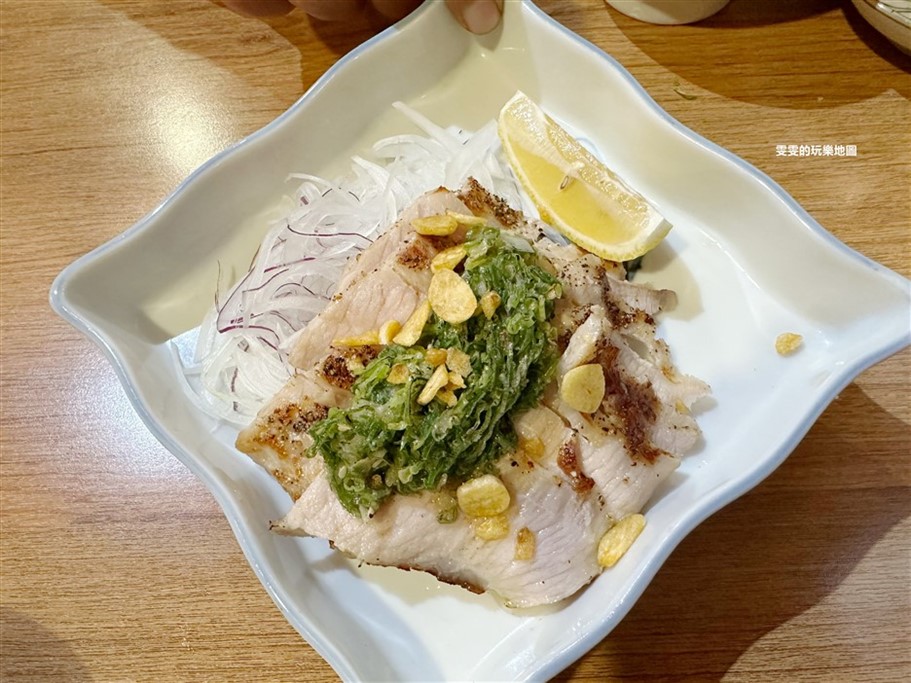 桃園中壢。坐著做居酒屋,深夜食堂下班小酌好去處,坐在榻榻米上用餐 @雯雯的玩樂地圖