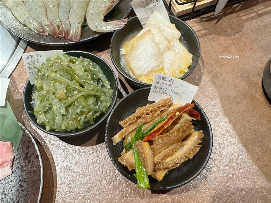 桃園中壢。吃肉肉燒肉專門店中壢店,主打A5和牛、豪華海鮮、獨家手搖飲,食材選擇豐富 @雯雯的玩樂地圖 桃園中壢。吃肉肉燒肉專門店中壢店,主打A5和牛、豪華海鮮、獨家手搖飲,食材選擇豐富 @雯雯的玩樂地圖