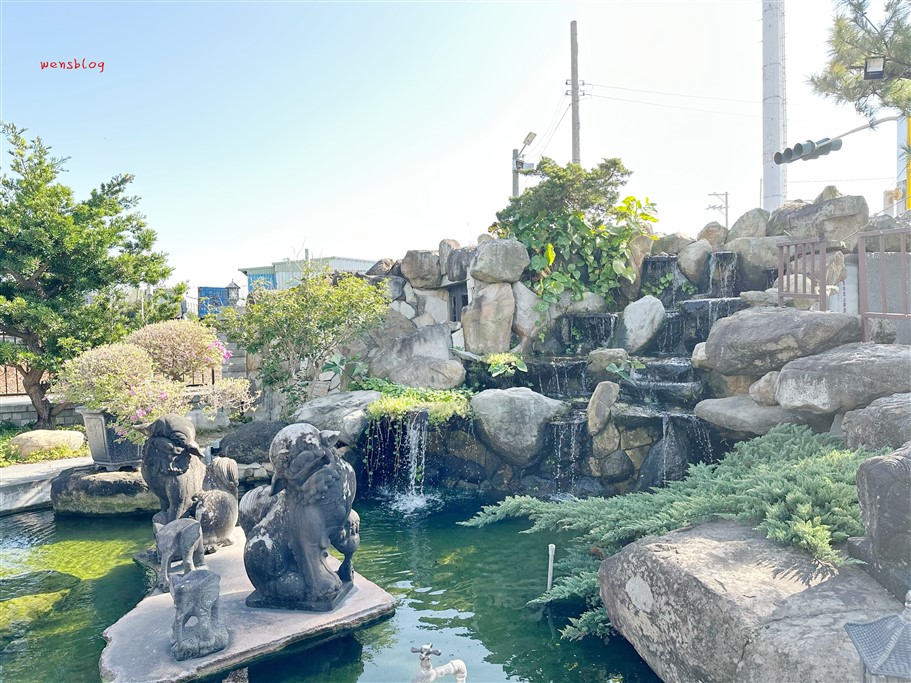 苗栗苑裡。大鼎夏荷牛肉麵館,來豪宅吃牛肉麵，還有提供免費豆花吃到飽 @雯雯的玩樂地圖