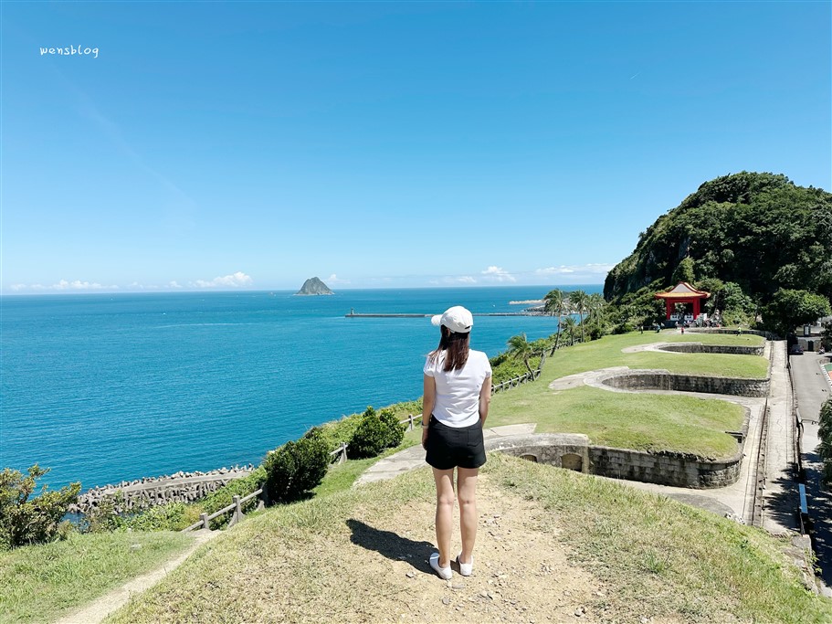 基隆中山區。白米甕砲台、基隆燈塔，享受一望無際的大海，就是這麼CHILL~ @雯雯的玩樂地圖