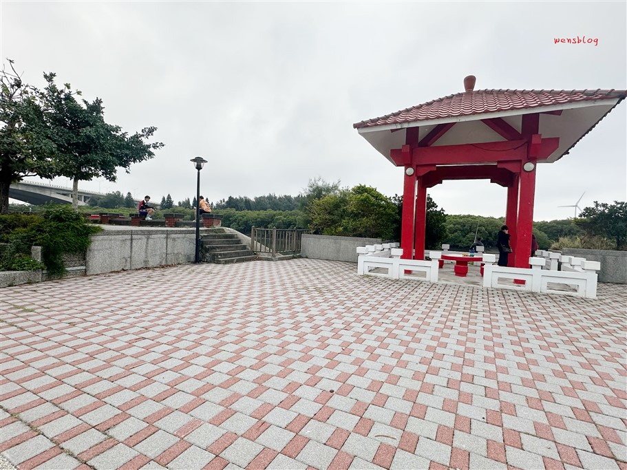 新竹新豐。新豐紅樹林生態保護區,被滿滿的水筆仔給包圍,彷彿與世隔絕的綠色森林 @雯雯的玩樂地圖 新竹新豐。新豐紅樹林生態保護區,被滿滿的水筆仔給包圍,彷彿與世隔絕的綠色森林 @雯雯的玩樂地圖